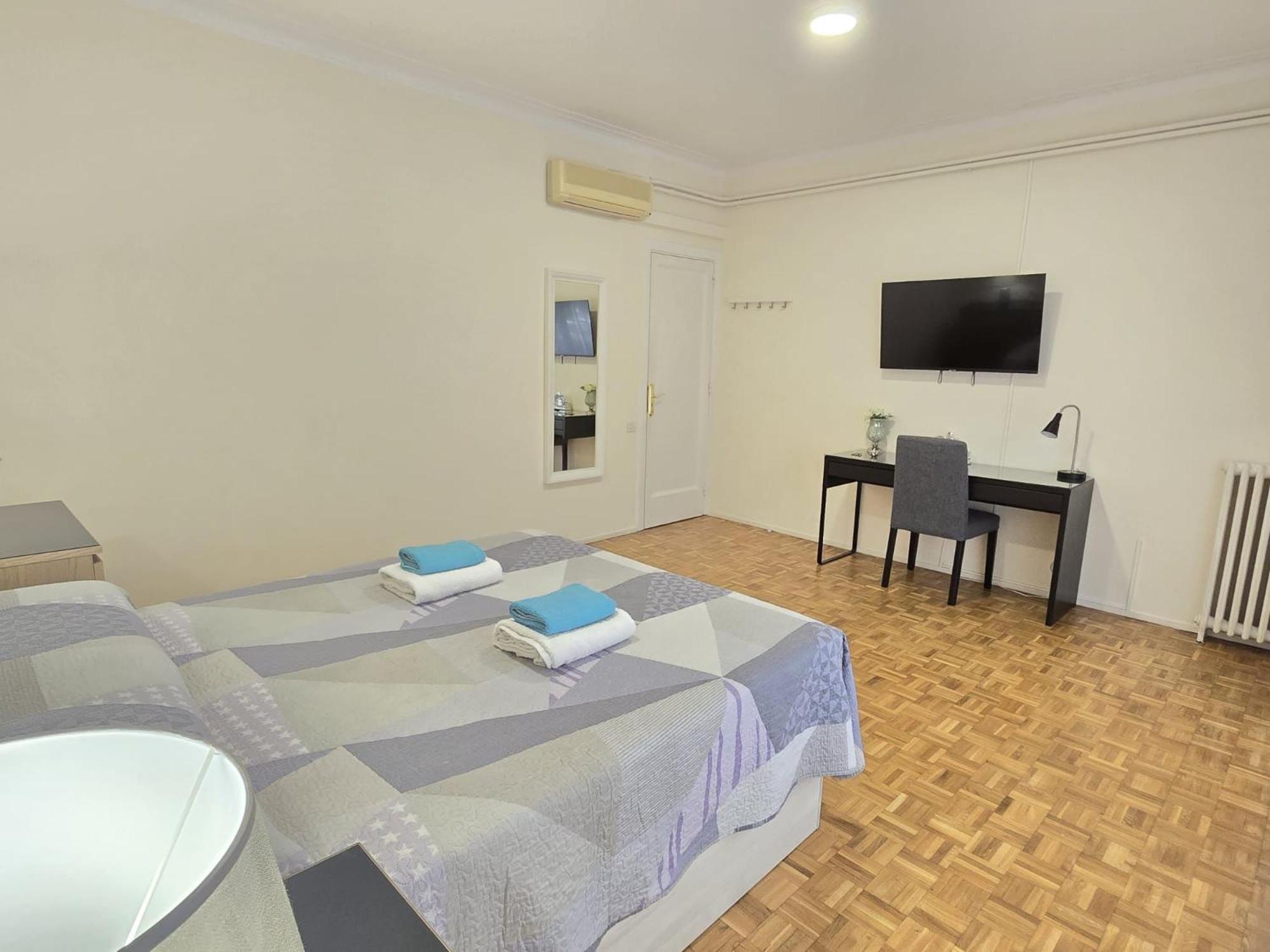 Rooms Villaroel バルセロナ エクステリア 写真